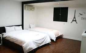 Dream Hotel